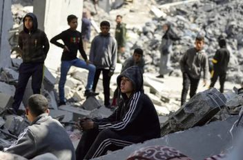 استشهاد فلسطيني وإصابة شقيقه برصاص الاحتلال شرقي غزة