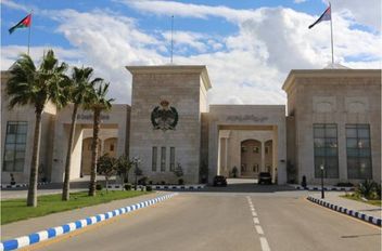 تعاملت مديرية الدفاع المدني خلال الــ 24 ساعة الماضية مع (1056) حالة إسعافية وبمعدل زمن الاستجابة (7:35) دقيقة كما تم التعامل مع (128) حادث إنقاذ وبمعدل زمن الاستجابة (7:34) دقيقة، و(80) حادث إطفاء وب