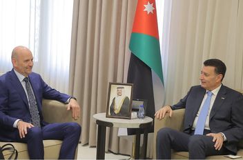 الصفدي يستقبل رئيس بعثة اللجنة الدولية للصليب الأحمر في عمان
