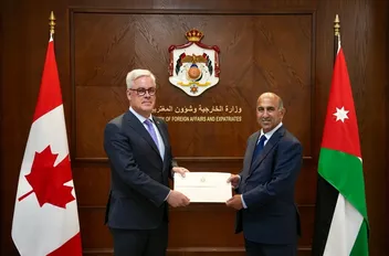 الخارجية تتسلّم نسخة من أوراق اعتماد السفير الكندي الجديد لدى المملكة