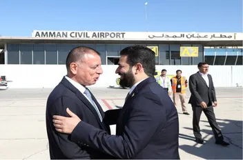وزير الداخلية يستقبل في مطار عمّان المدني نظيره السوري