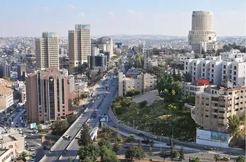 طقس لطيف الأربعاء واحتمال زخات خفيفة شمال المملكة ليلًا