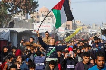 فرحة في غزة.. أهالي القطاع يحتفلون بعد الإعلان عن اتفاق وقف الحرب- مقاطع فيديو