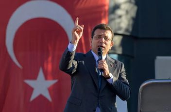 مطلب رسمي بسجن رئيس بلدية إسطنبول 2000 عام
