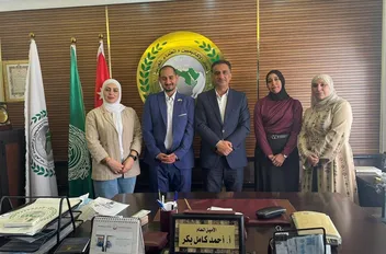 تطوير برامج تدريبية مشتركة في الذكاء الاصطناعي وريادة الأعمال المهنية