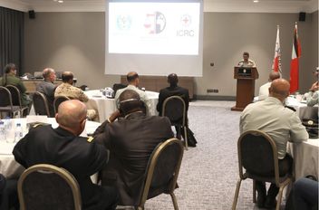 اختتام ورشة حول إدماج القانون الدولي الإنساني في عملية صنع القرار العسكري
