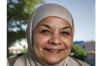 نعى وزير الاتصال الحكومي الناطق الرسمي باسم الحكومة الدكتور محمد المومني، الإعلامية نبيلة السلاخ، التي انتقلت إلى رحمة الله تعالى مساء أمس الثلاثاء.
واستذكر المومني، مناقب الفقيدة ودورها الإذاعي الثري