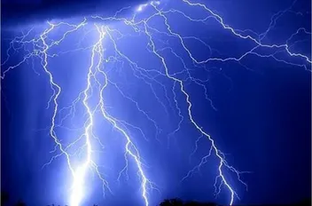 أمطار مصحوبة بالرعد .. والأرصاد تبعث رسالة هامة للمواطنين