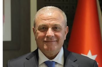 عطية: يدين إحراق مسجد في سلفيت ويحمّل الاحتلال مسؤولية جرائم المستوطنين