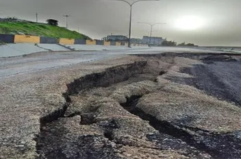 إعادة فتح طريق العدسية – الشونة الشمالية بعد الأمطار الأخيرة