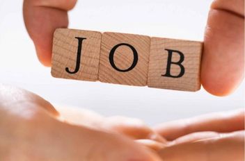 الوكيل الإخباري- دعت وزارة الثقافة المرشحين الذين انطبقت عليهم شروط الاعلان المنشور سابقا لحضور الامتحان التنافسي.

