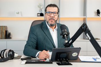 للاستماع ومشاهدة البث المباشر لـ"برنامج الوكيل" الذي يقدمه الإعلامي محمد الوكيل على "راديو هلا"، صباح اليوم  من الساعة الـ7-10 صباحا. أنقر هنا