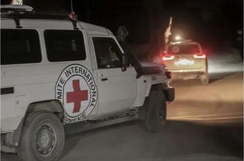 أعلنت هيئة البث الإسرائيلية أن أعمال البحث عن جثث الأسرى الإسرائيليين المتبقية في قطاع غزة ستُستأنف اليوم.

ومنذ بدء سريان وقف إطلاق النار في 10 أكتوبر/تشرين الأول الماضي سلّمت حركة المقاومة الفلسطيني