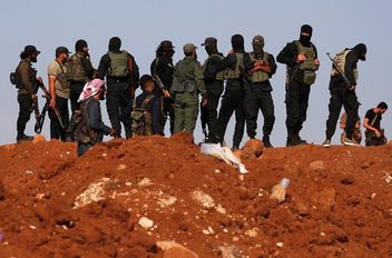 محافظ السويداء ينفي صحة ما يروّج له عن عملية عسكرية في المحافظة