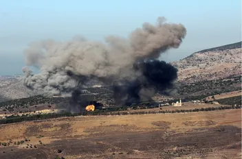 شهيد في غارة للاحتلال الإسرائيلي على مركبة جنوبي لبنان

