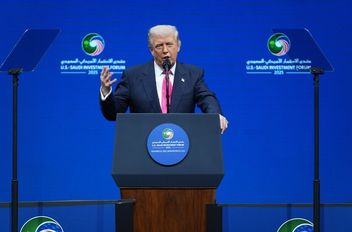 ترامب: أعمال بناء مقاتلة "إف 47" بدأت