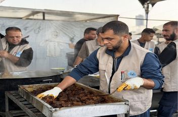 جانب من الحملة الأردنية الإغاثية