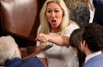 استقالة نائبة جمهورية بعد أزمة علنية مع ترامب