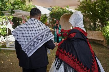 بدعم من  وكالة الإمارات للمساعدات الدولية .. مبادرة "ثوب الفرح" تخفف من أعباء الزواج في غزة