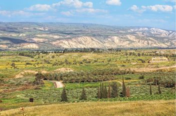 الحكومة تعدل قانون وادي الأردن لتعزيز حماية المياه وتسهيل الاستثمار