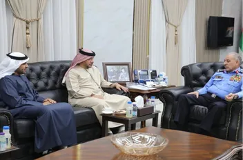 وفد من القيادة العامة لشرطة أبو ظبي يزور مديرية الأمن العام
