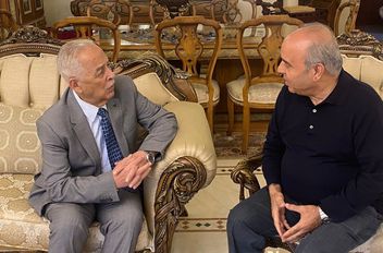 العيسوي ينقل تمنيات الملك وولي العهد بالشفاء العاجل للعين الكلالدة والوزير المحافظة