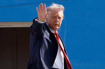 الرئيس الأمريكي دونالد ترامب