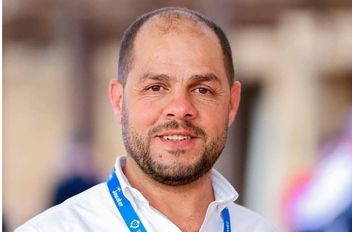 وزير الاتصال الحكومي ينعي الزميل عبدالرزاق أبو هزيم