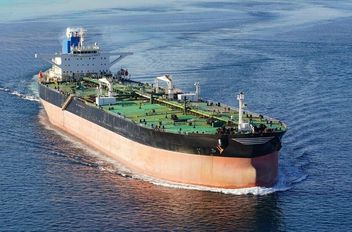 ناقلة تركية تتعرض لحادث قبالة سواحل السنغال
