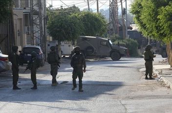 إصابة فلسطينيين برصاص الجيش الإسرائيلي شمالي القدس المحتلة
