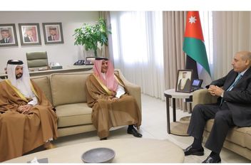 رئيس مجلس النواب مازن القاضي يلتقي السفير القطري