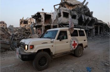 إسرائيل تتسلم جثة رهينة من "حماس" في غزة