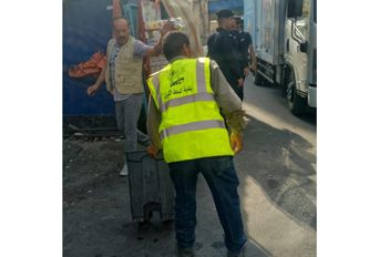 حملة في السلط لإزالة البسطات والعوائق