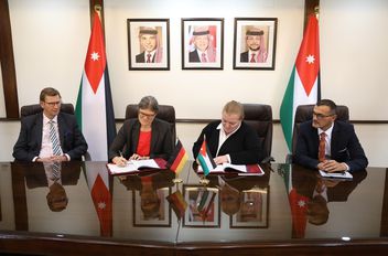 الأردن وألمانيا يوقعان اتفاقية تمويل بقيمة 75 مليون يورو لبرنامج "التحديث من أجل النمو"
