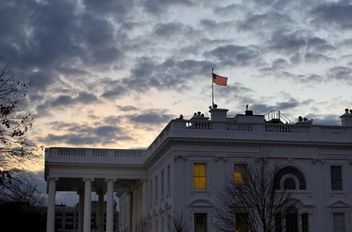 البيت الأبيض والخارجية الأمريكية تجنّبا الإجابة عن استفسارات حول الاختبارات النووية