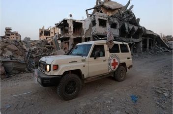 إسرائيل تتسلم جثة رهينة من "حماس" في غزة
