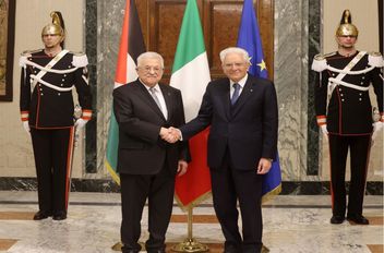 الرئيس الفلسطيني محمود عباس يلتقي الرئيس الإيطالي سيرجيو ماتاريلا.