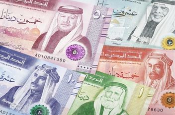 عملات ورقية أردنية من عدة فئات