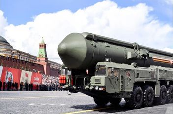 لافروف: نعمل على تنفيذ أمر بوتين بالاستعداد لتجربة نووية