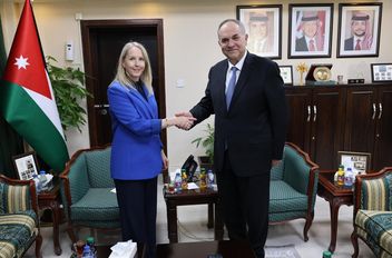 وزير العدل يبحث والسفيرة الهولندية تعزيز التعاون القانوني بين البلدين