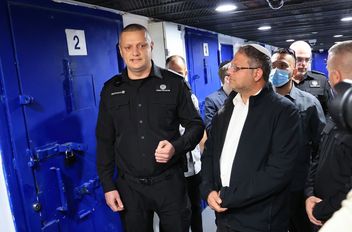 إيتمار بن غفير خلال زيارته لمعتقل راكيفيت