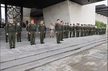 رئيس هيئة الأركان المشتركة يزور الحرس الملكي الخاص