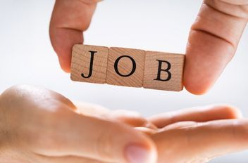 الوكيل الإخباري-   دعت وزارة الأشغال العامة والاسكان ، اليوم الاربعاء التالية أسماؤهم لإجراء المقابلة الشخصية.

