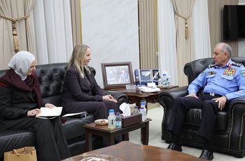 مدير الأمن العام يلتقي السفيرة الهولندية، ويبحثان تعزيز التعاون الأمني المشترك