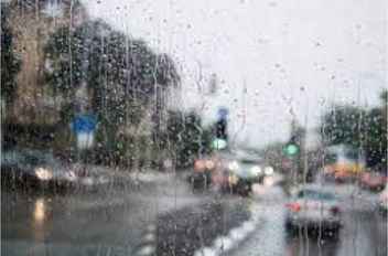 جولة ميدانية لمحافظ جرش للاطلاع على عمل غرفة الطوارئ في البلدية