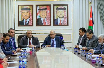 "الريادة النيابية" تؤكد أهمية مواكبة التحول الرقمي