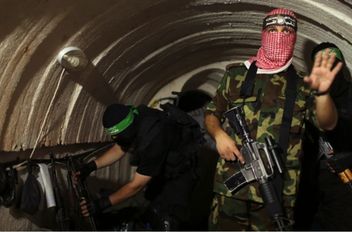 مصادر: نجاة مقاتلين من أنفاق رفح ووصولهم لمناطق بعيدة عن الاحتلال