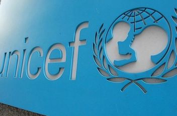 اليونيسف تحذر من تفشي الأمراض بين أطفال غزة وتدعو لتكثيف المساعدات الإنسانية