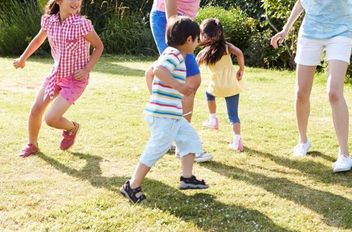 خطوة قانونية جديدة في الإمارات لتعزيز حماية الأطفال مجهولي النسب