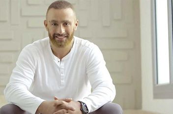 بعد موجة سخرية على أحمد السقا .. الإفتاء المصرية ترد